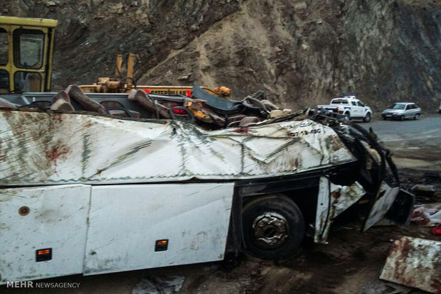 اغلب کشته‌شدگان حادثه اتوبوس زائران یزد در محل حادثه جان باخته‌اند