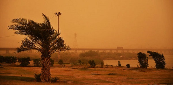 خوزستان امروز هم خاکی است / توده گرد و خاک عراقی فردا می‌رسد
