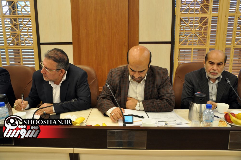 حاشیه های تصویری/ نشست مجمع نمایندگان خوزستان با وزیر نیرو در اهواز