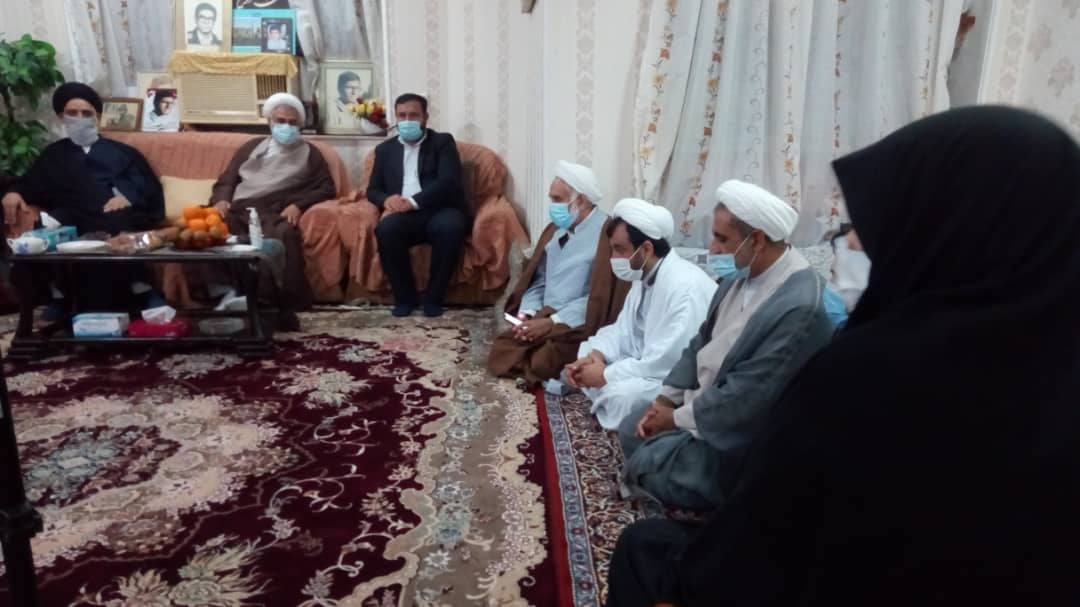 رئیس دیوان عالی کشور با خانواده های شهیدان تختی نژاد و قنبری دیدار کرد